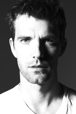 Lucas Bryant profil kép