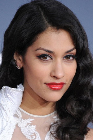 Janina Gavankar profil kép