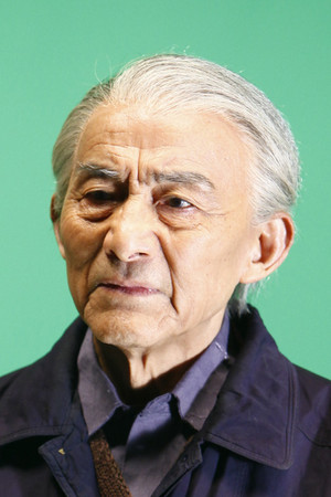 游本昌 profil kép