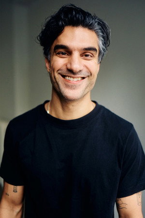 Farzad Farzaneh profil kép