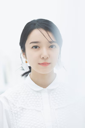 上白石萌音 profil kép