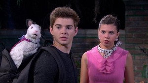 The Haunted Hathaways 2. évad Ep.10 10. epizód