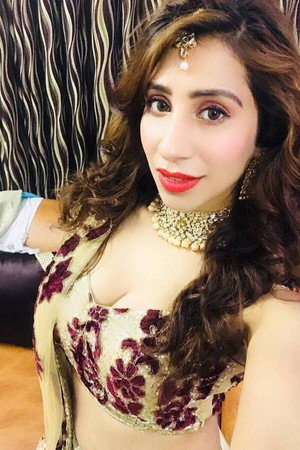 Kanika Khanna profil kép