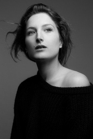 Julia Piaton profil kép