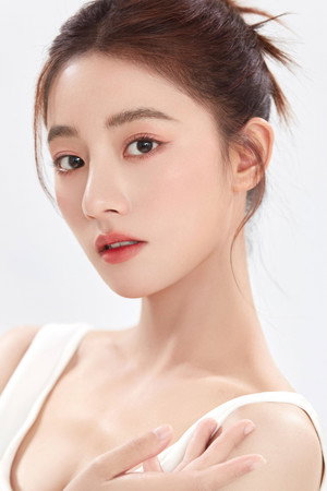 朱丽岚 profil kép