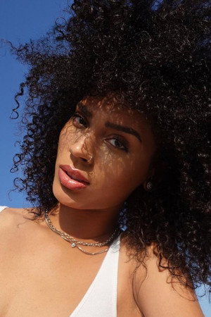 Christine Obanor profil kép