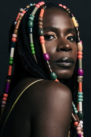 Isabél Zuaa profil kép