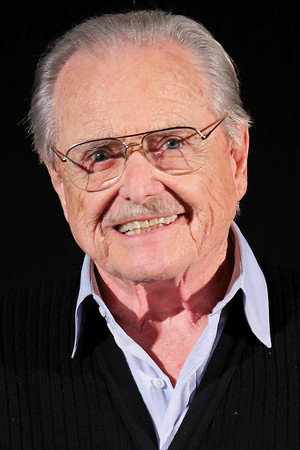 William Daniels profil kép