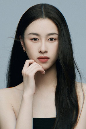 尹文萱 profil kép