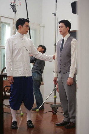 จาฤกรติชา poszter
