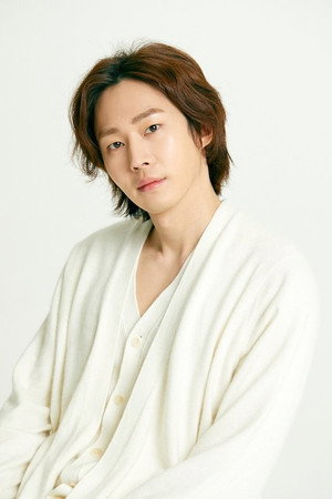 무진성 profil kép