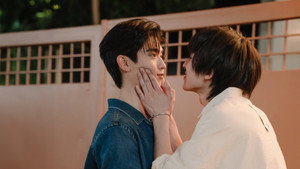 กี่หมื่นฟ้า kép
