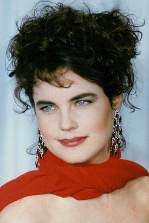 Elizabeth McGovern profil kép