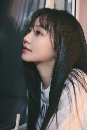 胡意旋 profil kép