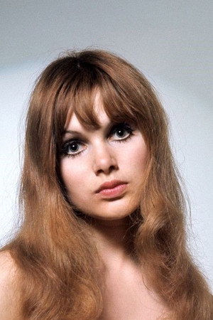 Madeline Smith profil kép