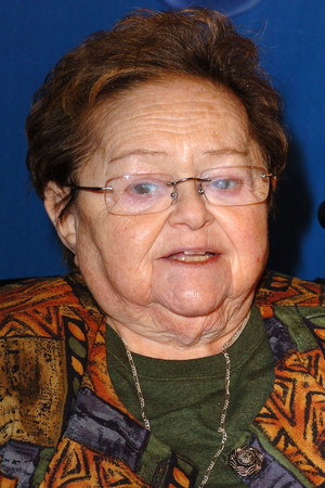 Zelda Rubinstein profil kép