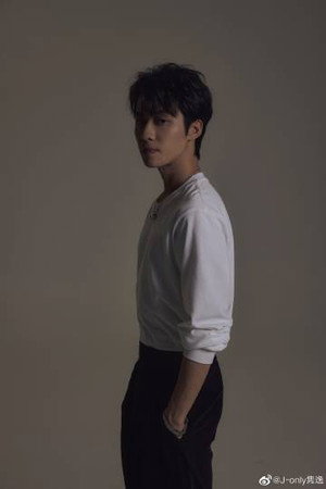 俞隽逸 profil kép