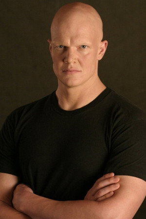 Derek Mears profil kép