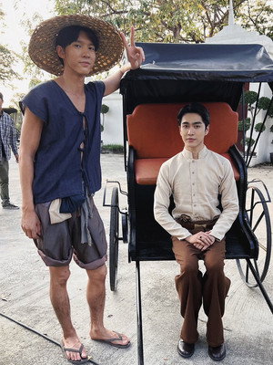 จาฤกรติชา poszter