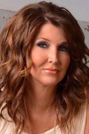 Dixie Carter-Salinas profil kép