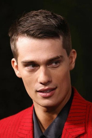 Nicholas Galitzine profil kép
