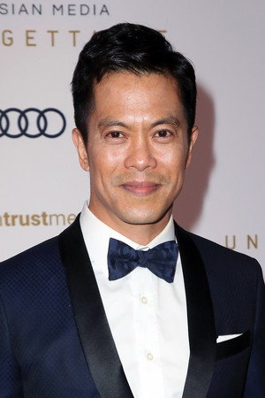 Byron Mann profil kép
