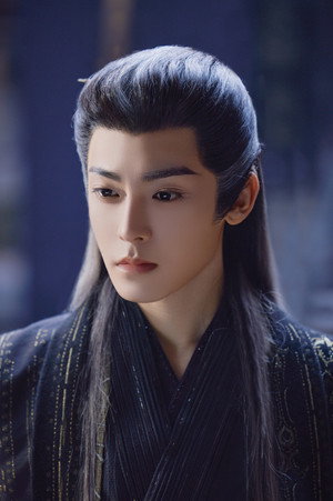 侯明昊 profil kép