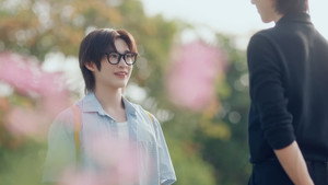 ที่สามของเธอ kép
