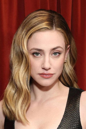 Lili Reinhart profil kép