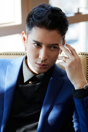 韩栋 profil kép