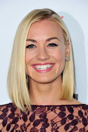 Yvonne Strahovski profil kép