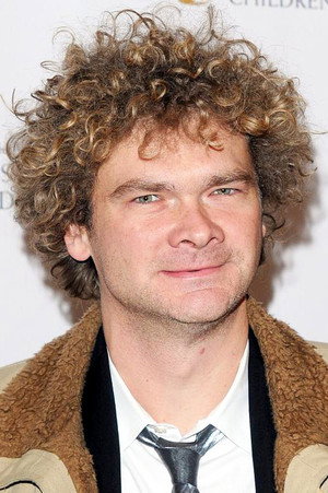 Simon Farnaby profil kép