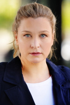 Anna König profil kép