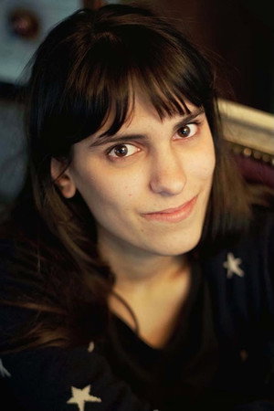 Esme Madra profil kép