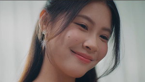 ขอฟังอีกครั้งเพลงรักของเธอ kép