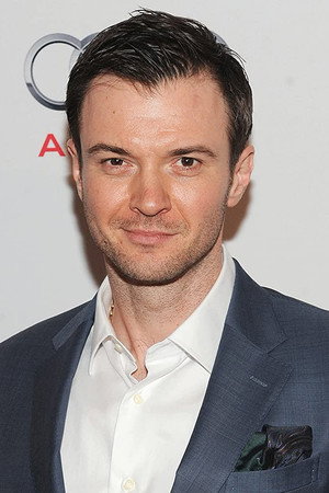 Costa Ronin profil kép