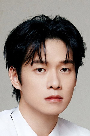 魏大勋 profil kép