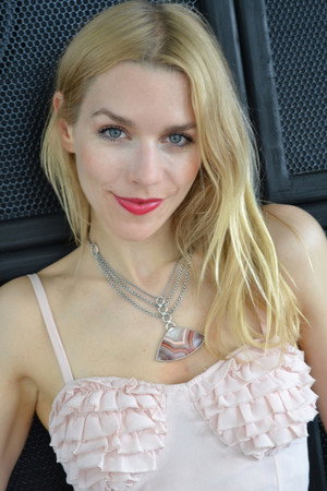 Julia Dietze profil kép