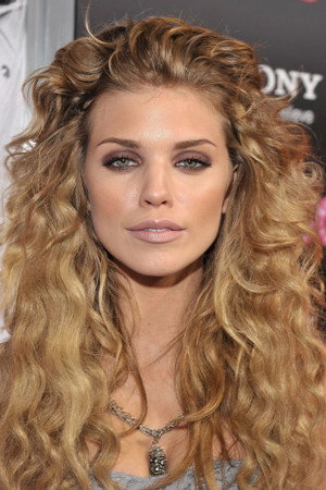 AnnaLynne McCord profil kép
