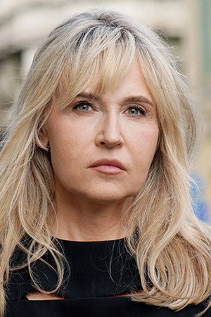Anica Dobra profil kép
