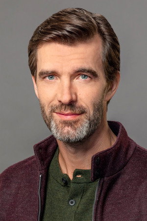 Lucas Bryant profil kép