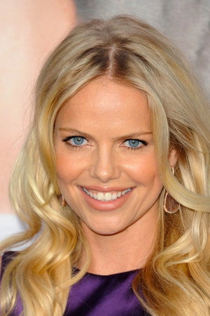 Mircea Monroe profil kép