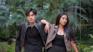 รักนี้ต้องเจียระไน kép