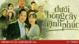 Dưới bóng cây hạnh phúc kép