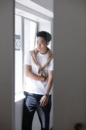 胡子彤 profil kép