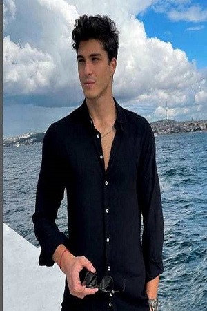 Enes Koçak profil kép