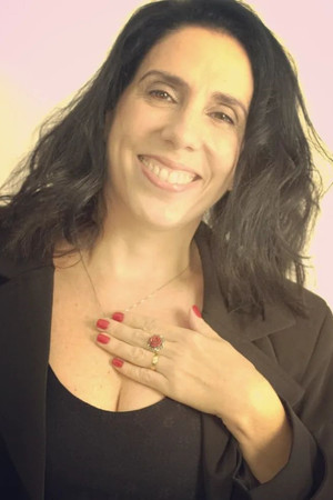 Juliana Guimarães profil kép
