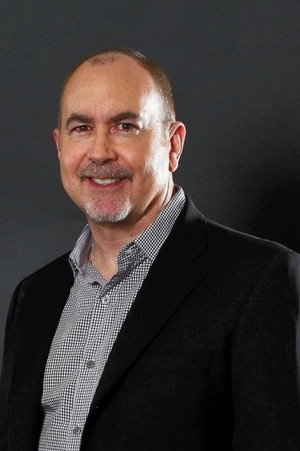 Terence Winter profil kép