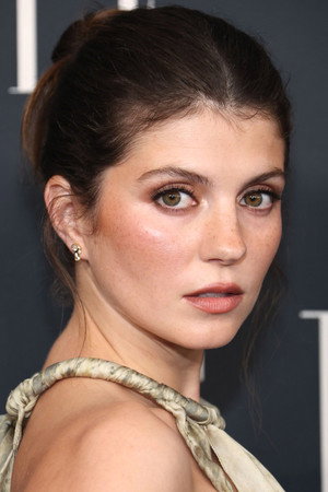 Emily Bader profil kép