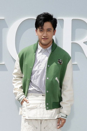 周冠宇 profil kép